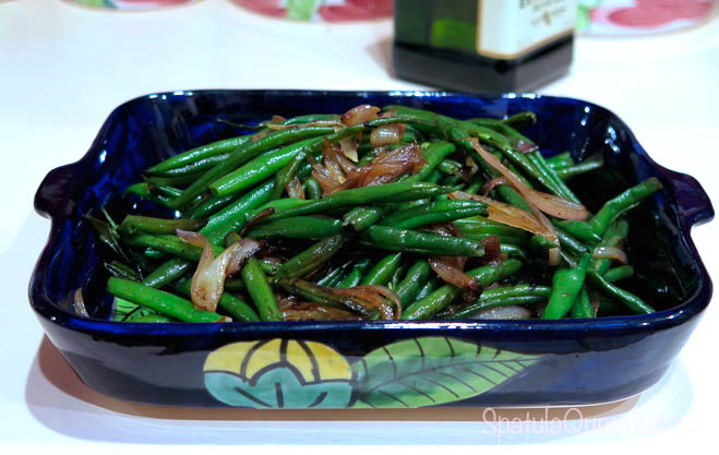 Green beans and caramelized shallots