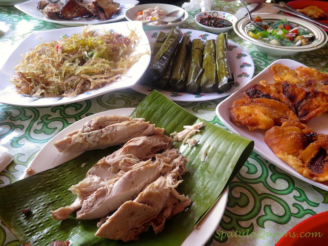 Lunch at Malatapay Market