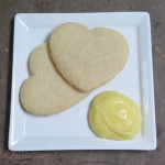 Shortbread hearts with a dollop of lemon curd